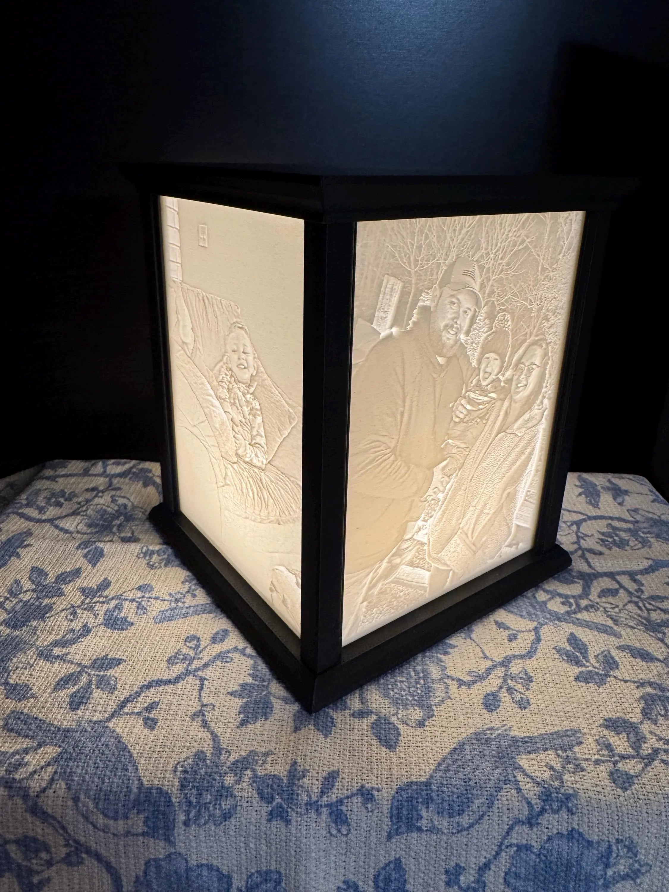 Personalized Decorative Edge Photo Lithophane Lamp